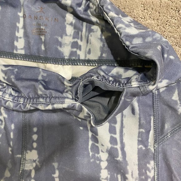 3 Pairs of Danskin Leggings - Picture 11 of 16